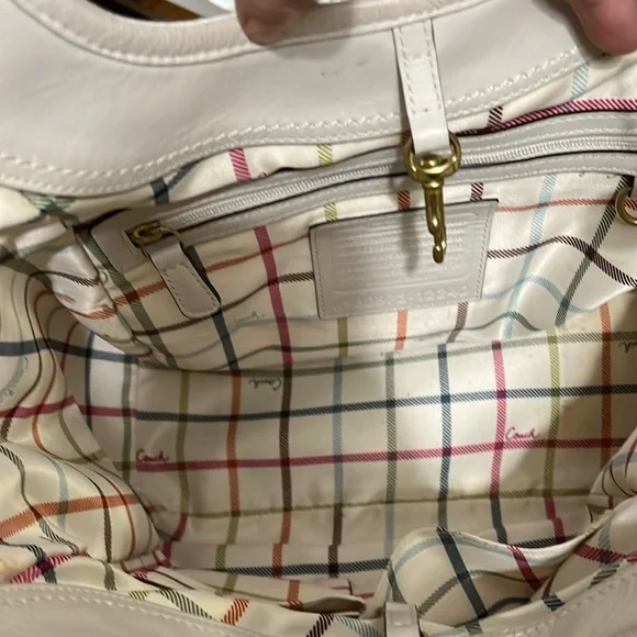 Coach Off White Vachetta Leather Ergo Hobo Shoulder Bag - Picture 6 of 9